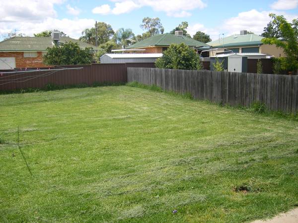 11 MURRAWAI STREET Picture 3