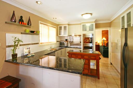 An Absolute Stunner in East!!! Picture 2