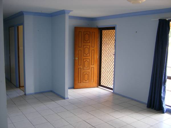 Top Cul - De - Sac location in Westdale Picture 3