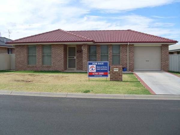 POPULAR WESTDALE - AS NEW HOME Picture 1