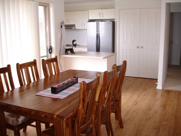 POPULAR WESTDALE - AS NEW HOME Picture 2