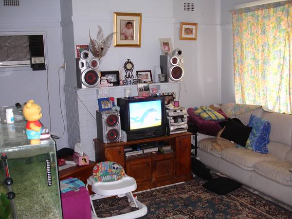 READY STEADY ....GO!!
GREAT BUYING HERE, 954m2 BLOCK, CENTRAL LOCATION... GREAT INVESTMENT OPPORTUNITY!!! Picture 3