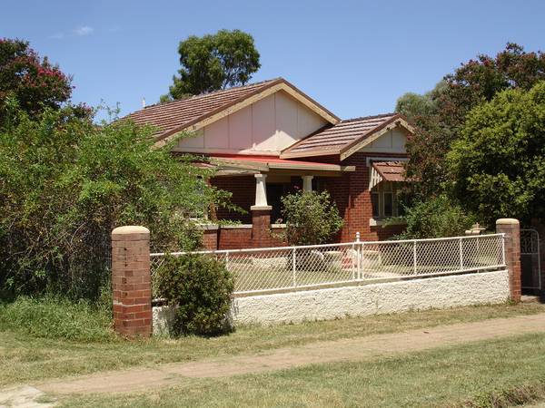 SUPERIOR NORTH LOCATION WITH SO MUCH POTENTIAL - 935M2 BLOCK! Picture 1