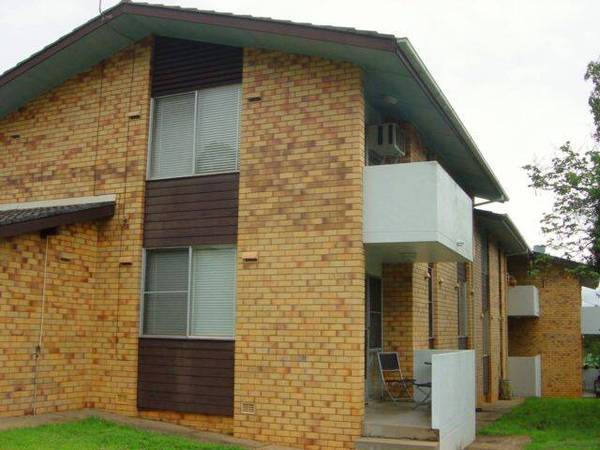 Premier East Location - 6 x 2 bedroom units Picture 3