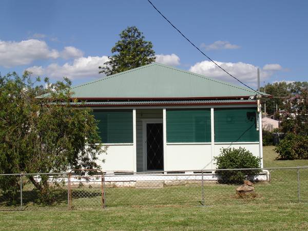 POSSIBLY YOUR BEST BUY IN WERRIS CREEK Picture 1