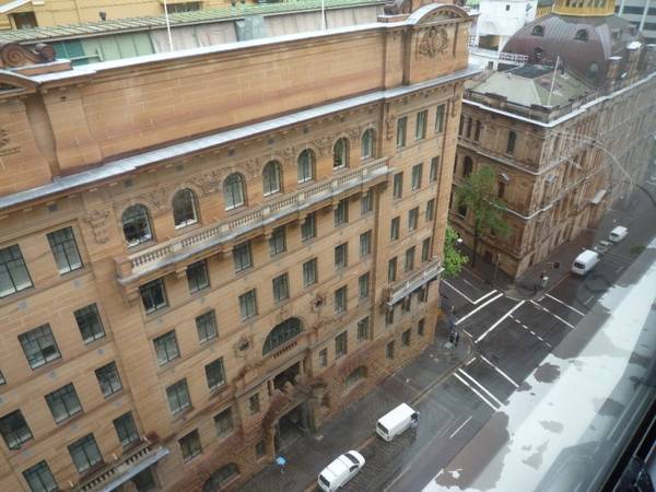 Circular Quay Area - Stylish 1br apartment with views Picture 2