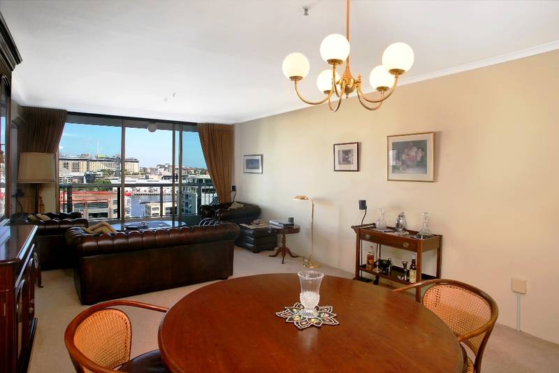 Fabulous views & Northern CBD location Picture