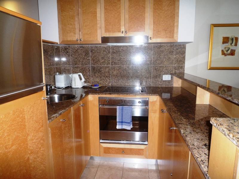 Mantra Hotel Suite (f/furnished & equipped) Picture 3