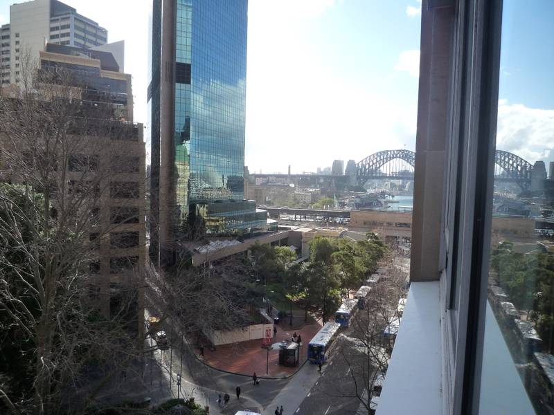 Circular Quay Area - Stylish 1br apartment with views Picture 2