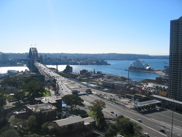 SYDNEY'S BEST VIEW
+
LOADS OF SPACE, & in HIGHGATE! Picture 1