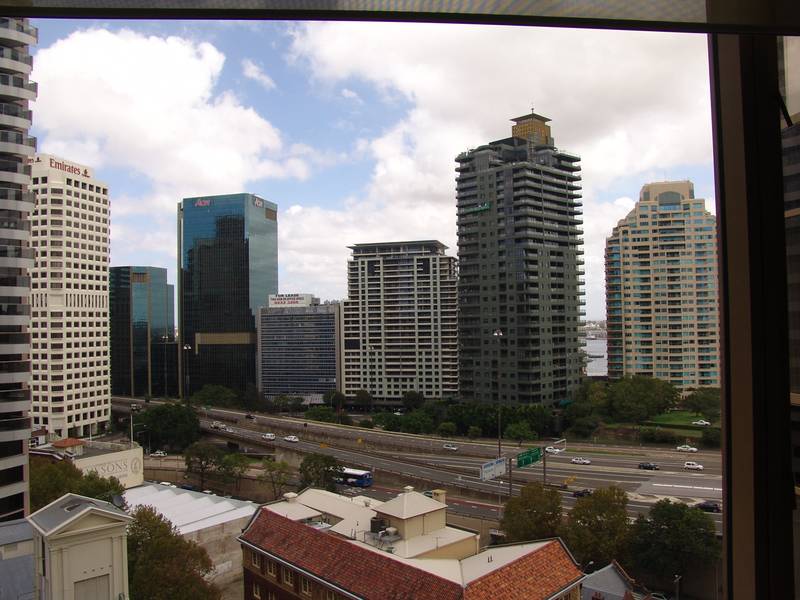 QUAY WEST 1 Bedroom Apartment - City Views Picture 2