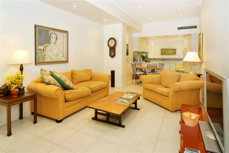 Grand City apartment living and an ideal mid City location Picture 2