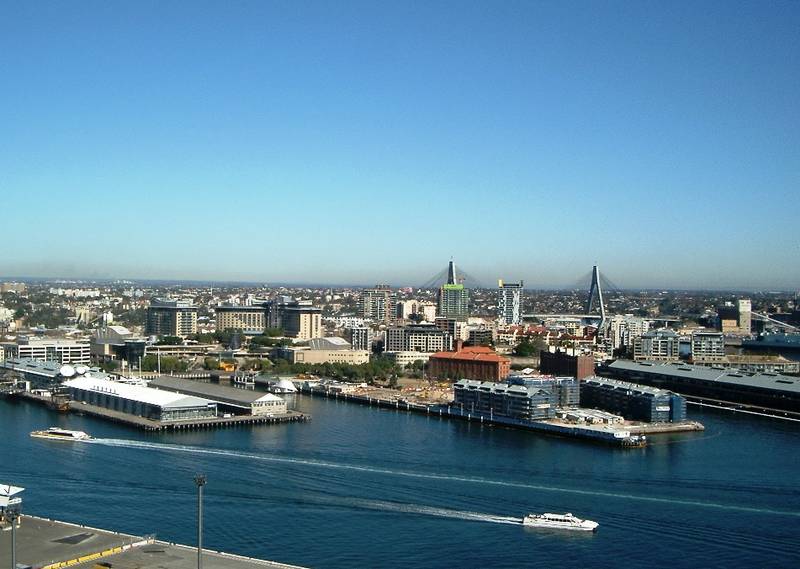 PENTHOUSE
LIFESTYLE
IN
HIGHGATE -
VIEWS
FOREVER! Picture 1