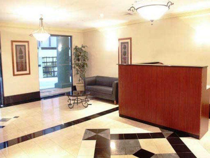 Extraordinary Martin Place location !! Picture 2