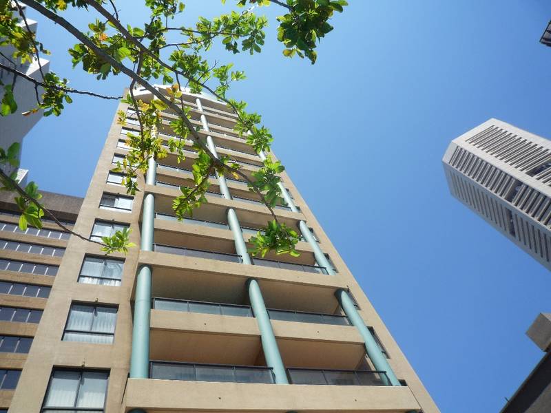 Extraordinary Martin Place location !! Picture 1