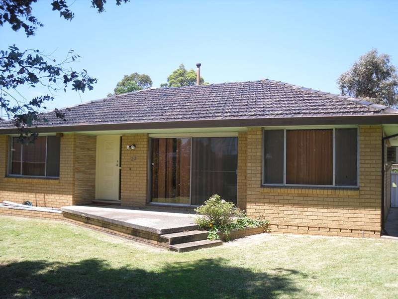 APPROX 900SQM + 2 STREET FRONTAGE Picture 1