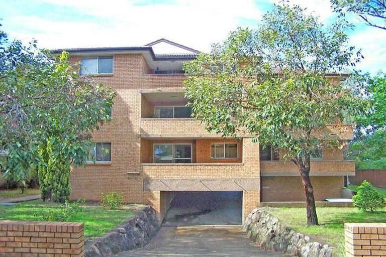 "EVERYTHING AT YOUR FINGER TIPS" Picture 2