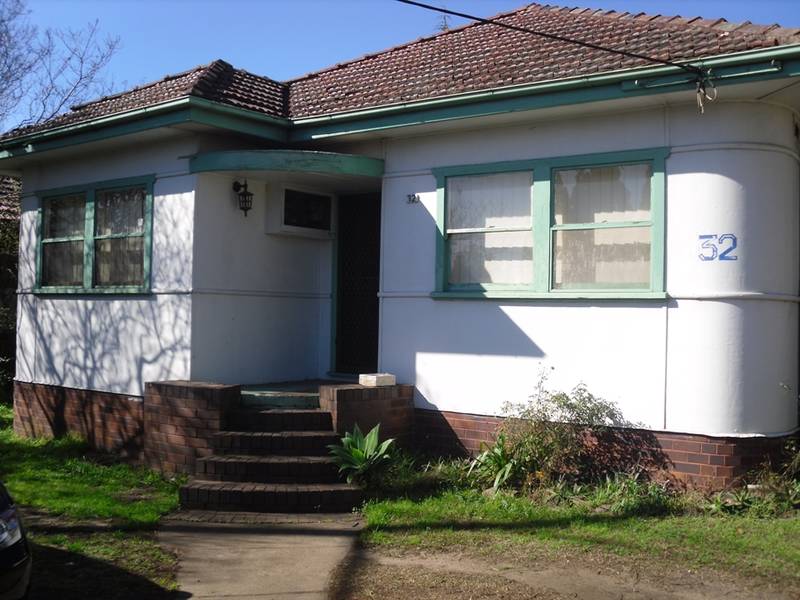 VACANT & READY Picture 1