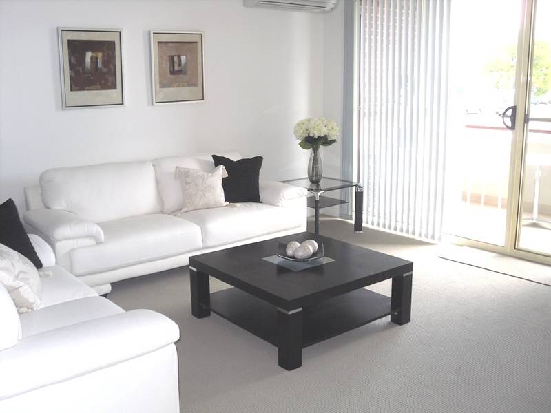 SPLASH INTO SUMMER Picture 3