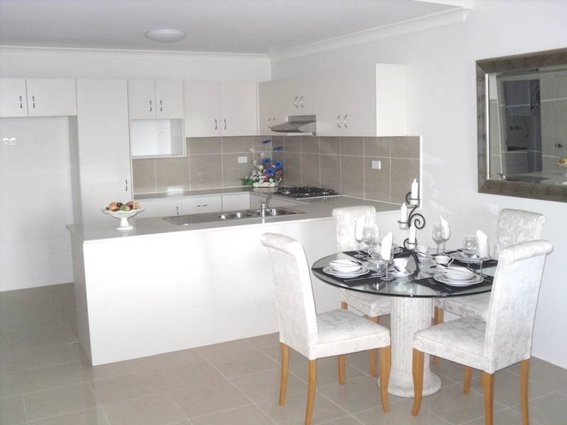 SPLASH INTO SUMMER Picture 2