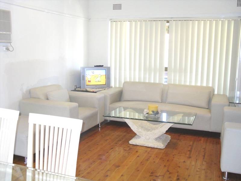 AN INVESTORS DELIGHT Picture 2