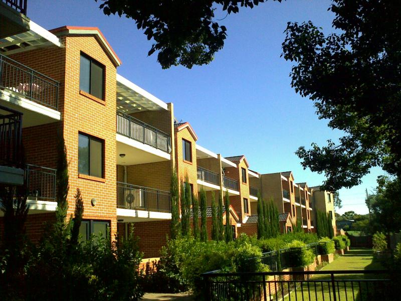 ONLY 3 YEARS OLD! Picture 1