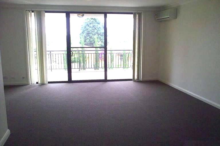 OPPORTUNITY KNOCKS Picture 3