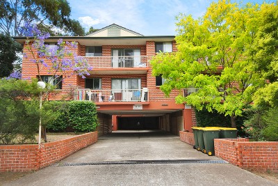 SOLD UNDER HAMMER OVER RESERVE PRICE!!!! Picture