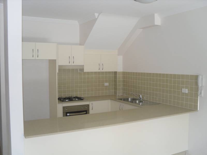 LYDBROOK GARDENS Picture 2