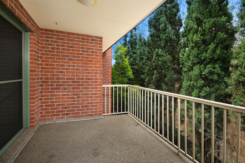 SOLD UNDER HAMMER OVER RESERVE PRICE!!!! Picture 2