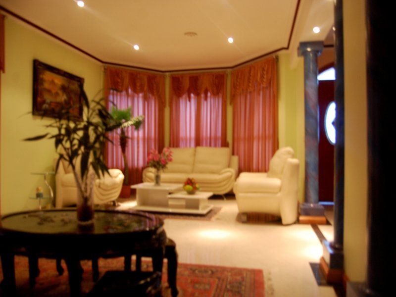 Quality City Views Lifestyle Picture 3