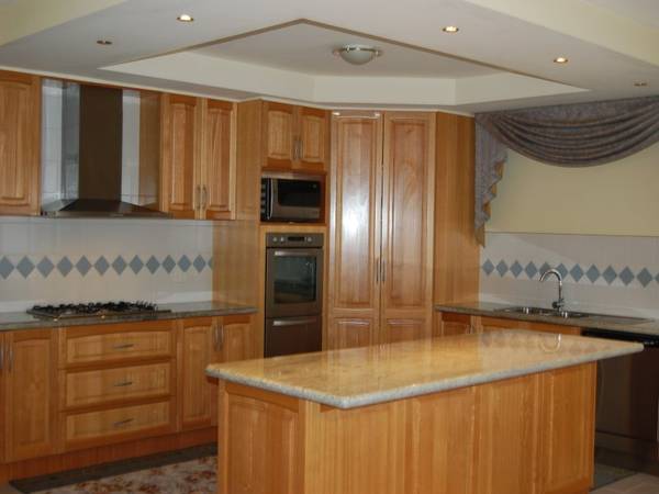 Sophisticated with an easy living layout Picture 2