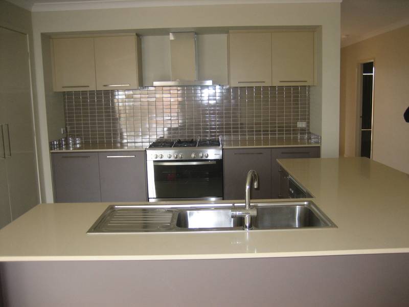 Brand New Family Home with all the Extras. Picture