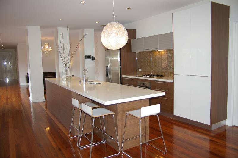 Sophisticated, Easy Living Layout Picture 2