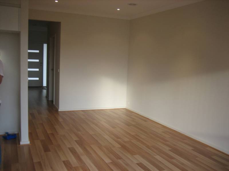Brand New Modern Townhouse! Picture 3