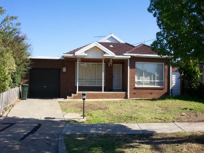 LOCATED IN THE HEART OF DEER PARK Picture LOCATED IN THE HEART OF DEER PARK Picture