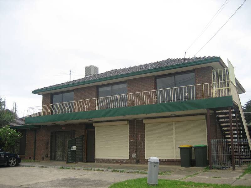 Enough Space
for you at an affordable price Picture 1