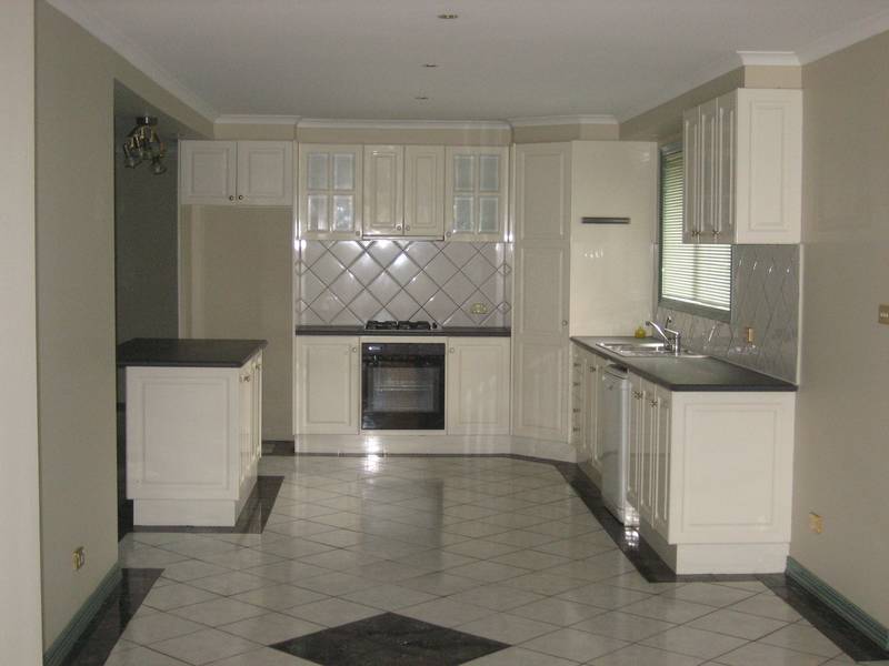 Location & Affordable!! Picture 2