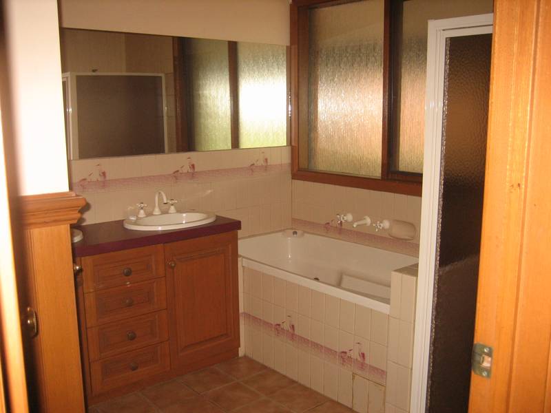 Peace & Quiet!! Picture 3