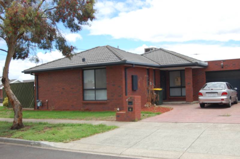 Lifestyle, Location, Investment Picture 1