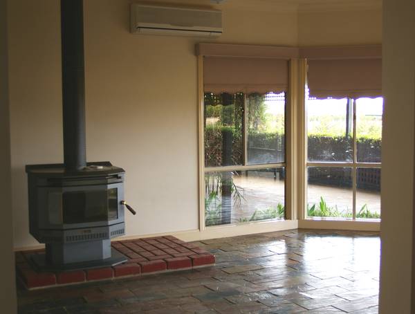 REAR OPPURTUNITY Picture