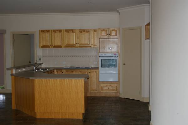 REAR OPPURTUNITY Picture