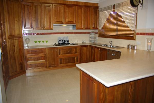 Enchanting Victorian In Leafy Surrounds Picture