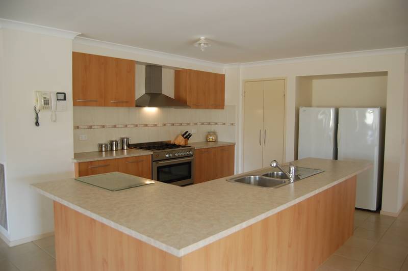 Spellbinding charm with a Family Heart Picture 2