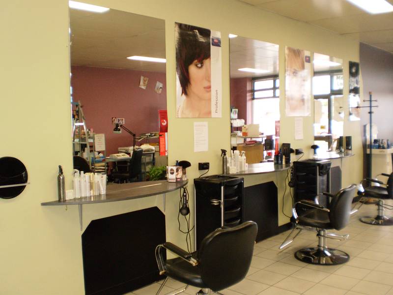 An Opportunity to be Your Own Boss!!! Picture 2