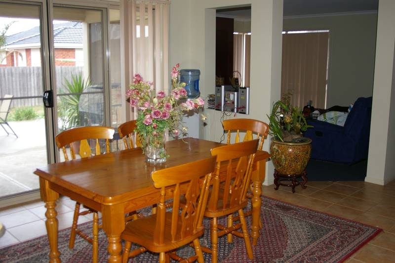 Spacious Family Home Picture 3