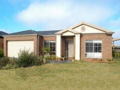 4 BEDROOM HOME WITH STUDY Picture