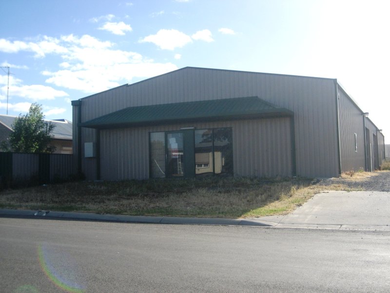 HIGH PROFILE POSITION Picture 1