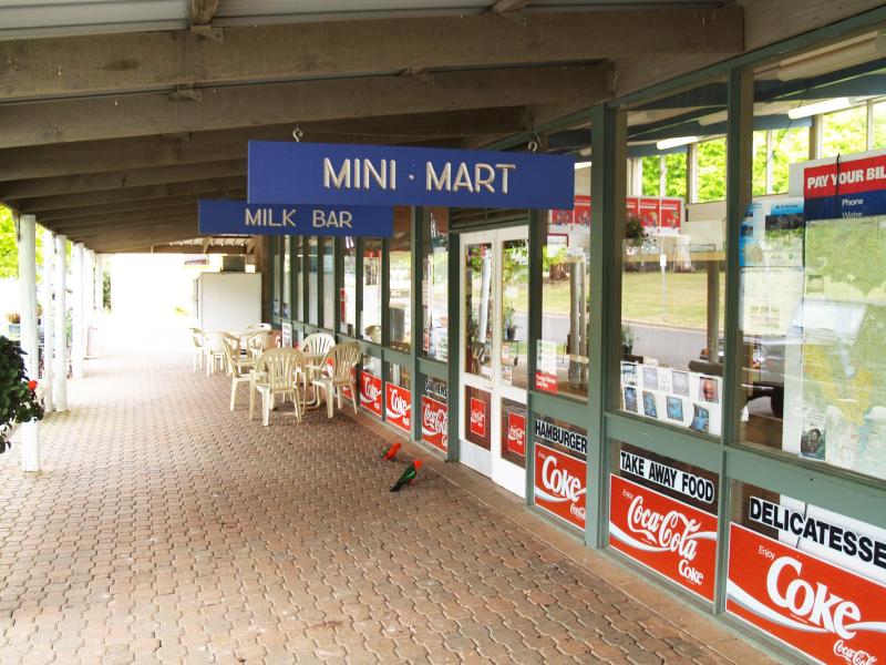 IDEAL INVESTMENT- SOLID TENANTS Picture 2