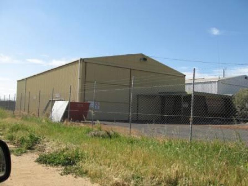 WAREHOUSE COMPLEX Picture 1